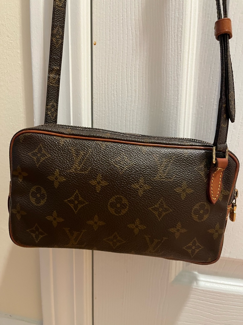 Authentic Vintage Louis Vuitton Pochette Marly Bandoulière Crossbody Bag